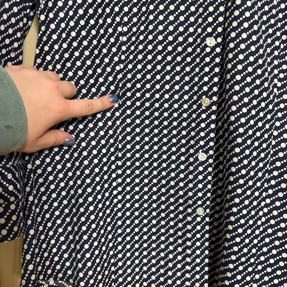 Talbots Navy White Button Up Cotton Blouse Polka Dot Wrinkle Resistant Petite 12 - Picture 10 of 11